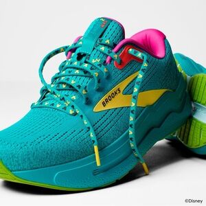 Brooks Teal and Pink Athletic Shoes